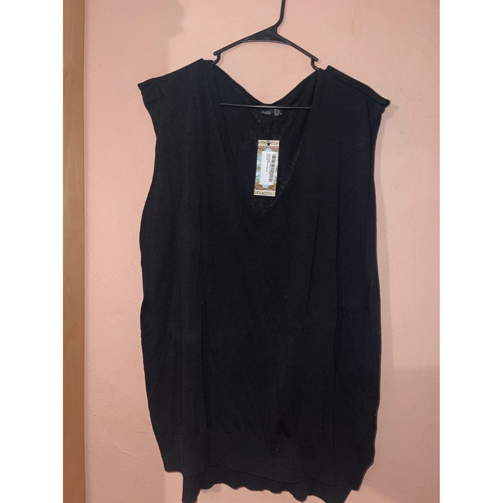 Black Sweater vest